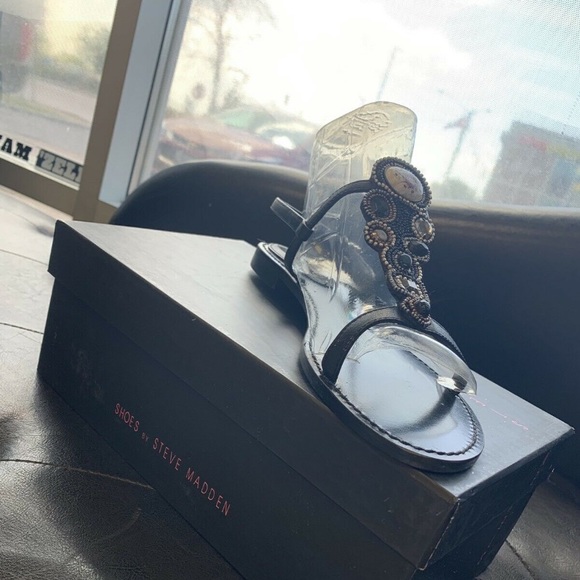 Women’s leather flat sandals - Picture 2 of 6